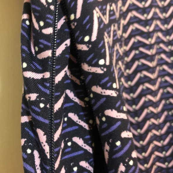 Wrap Front Dress Size M 3/4 Sleeves Stretch Travel Favorite - Picture 10 of 11